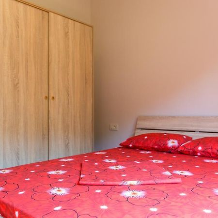 Apartment Bambo Tre Sorrele Kotor Exteriör bild