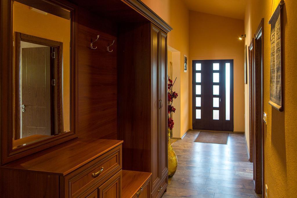 Apartment Bambo Tre Sorrele Kotor Exteriör bild
